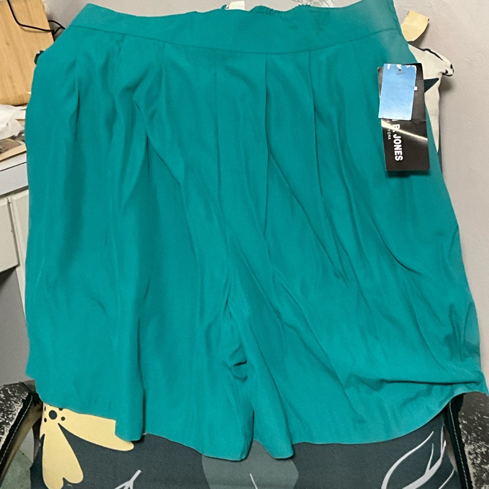 Dressy pleated shorts